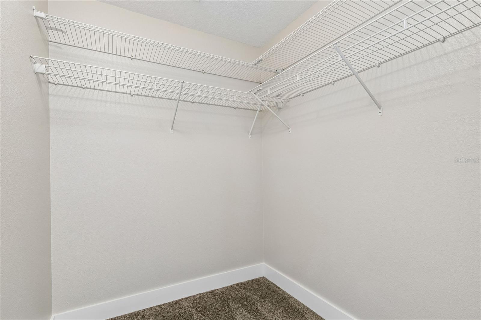 32323 FISH HOOK LOOP — photo 27