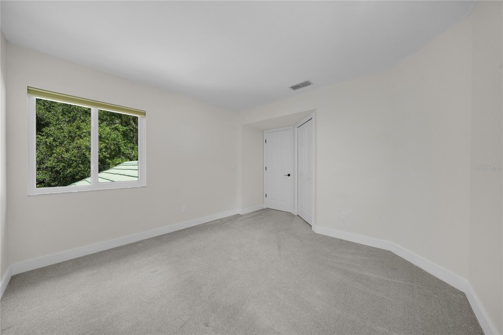15876 SANCTUARY DR — photo 12
