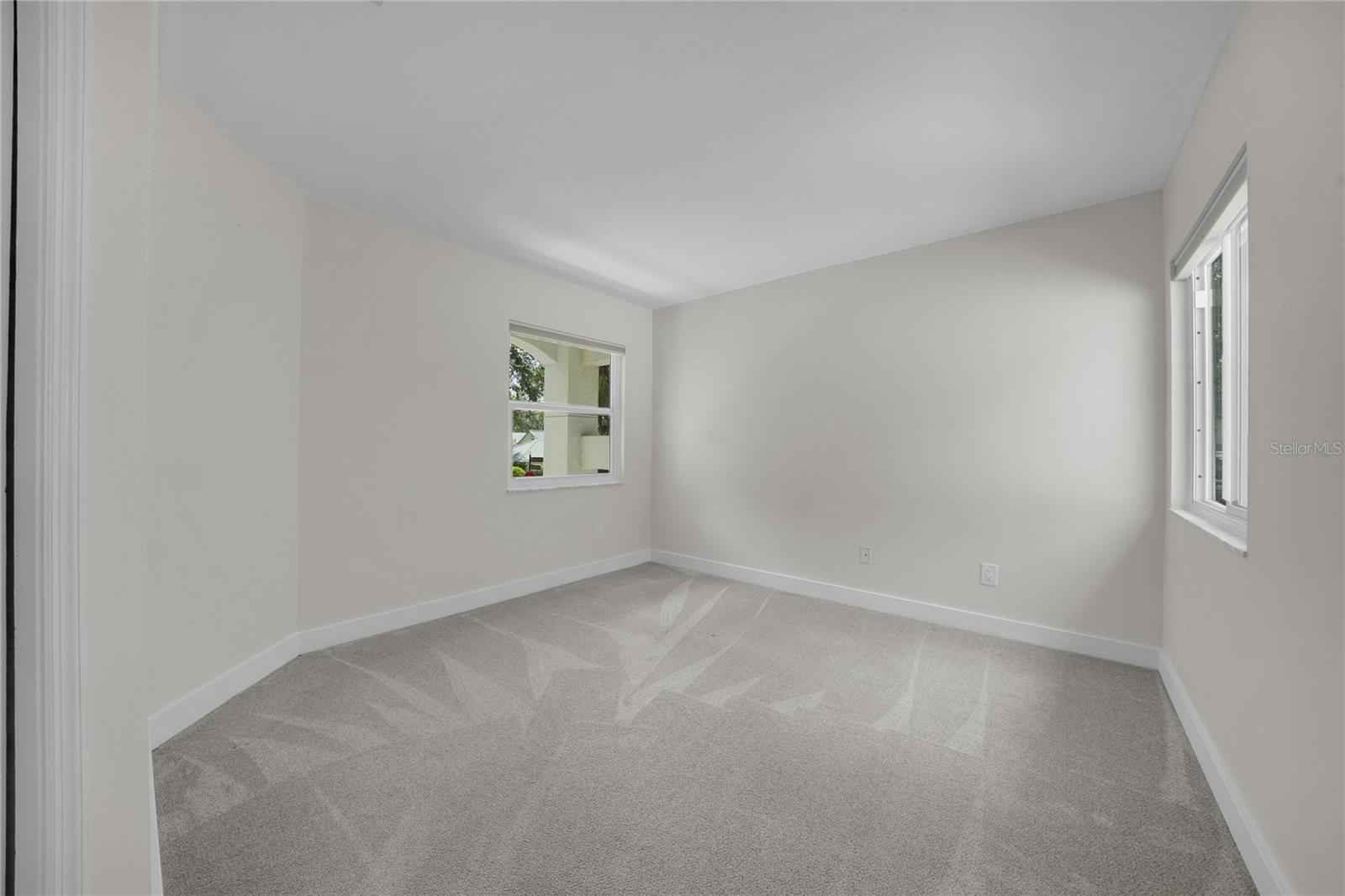 15876 SANCTUARY DR — photo 14