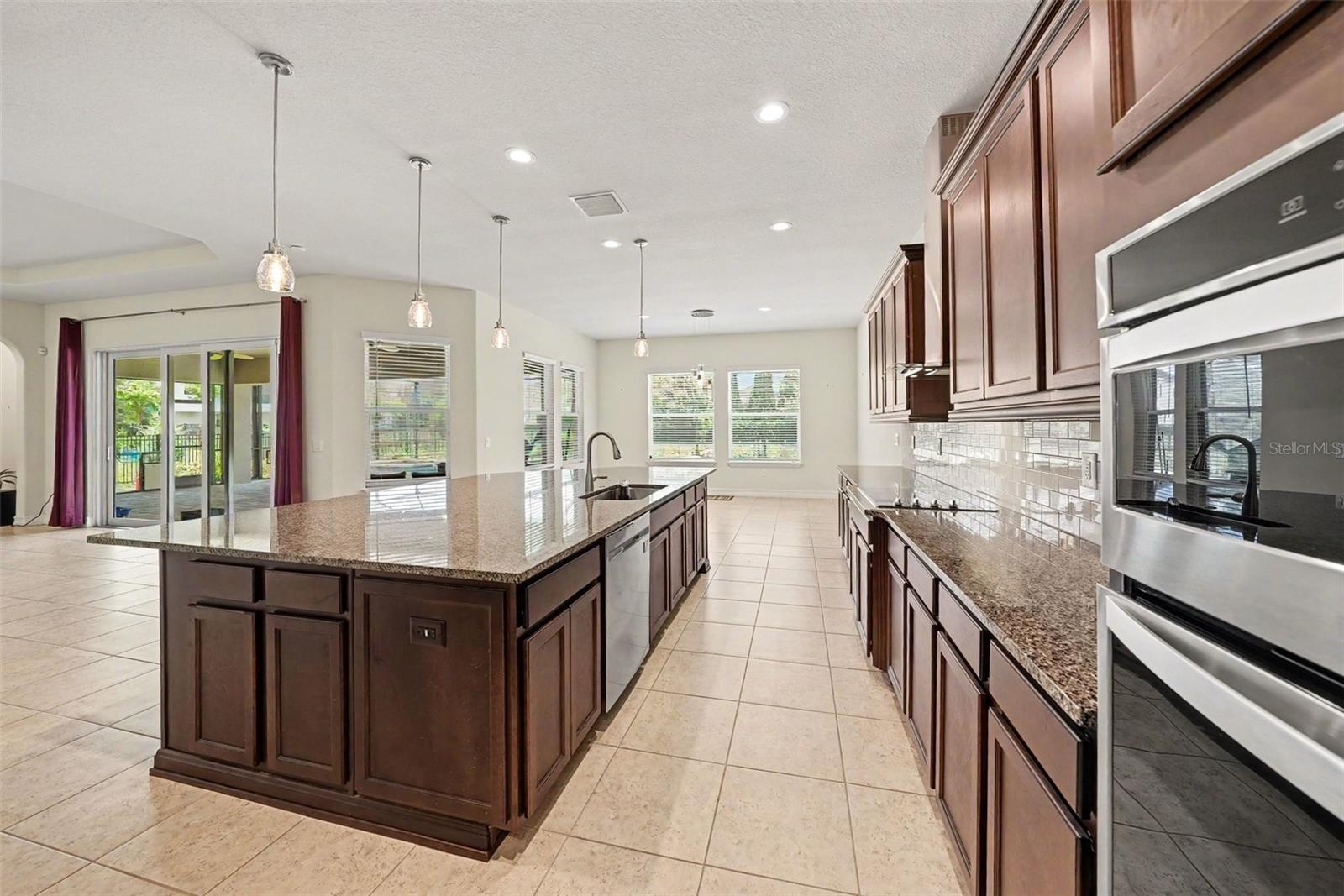 17823 DAISY FARM DR — photo 8
