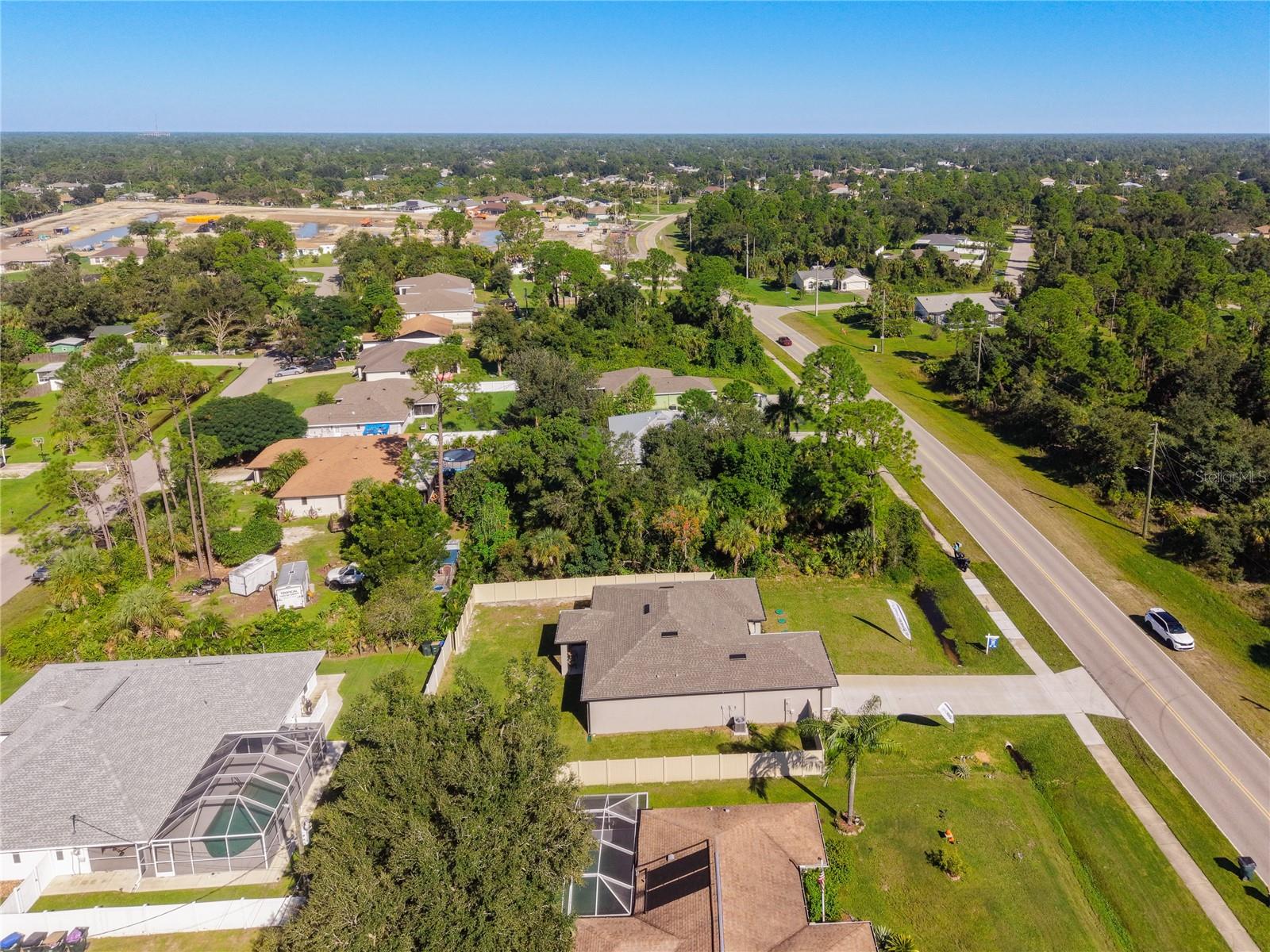 1459 N CHAMBERLAIN BLVD — photo 49