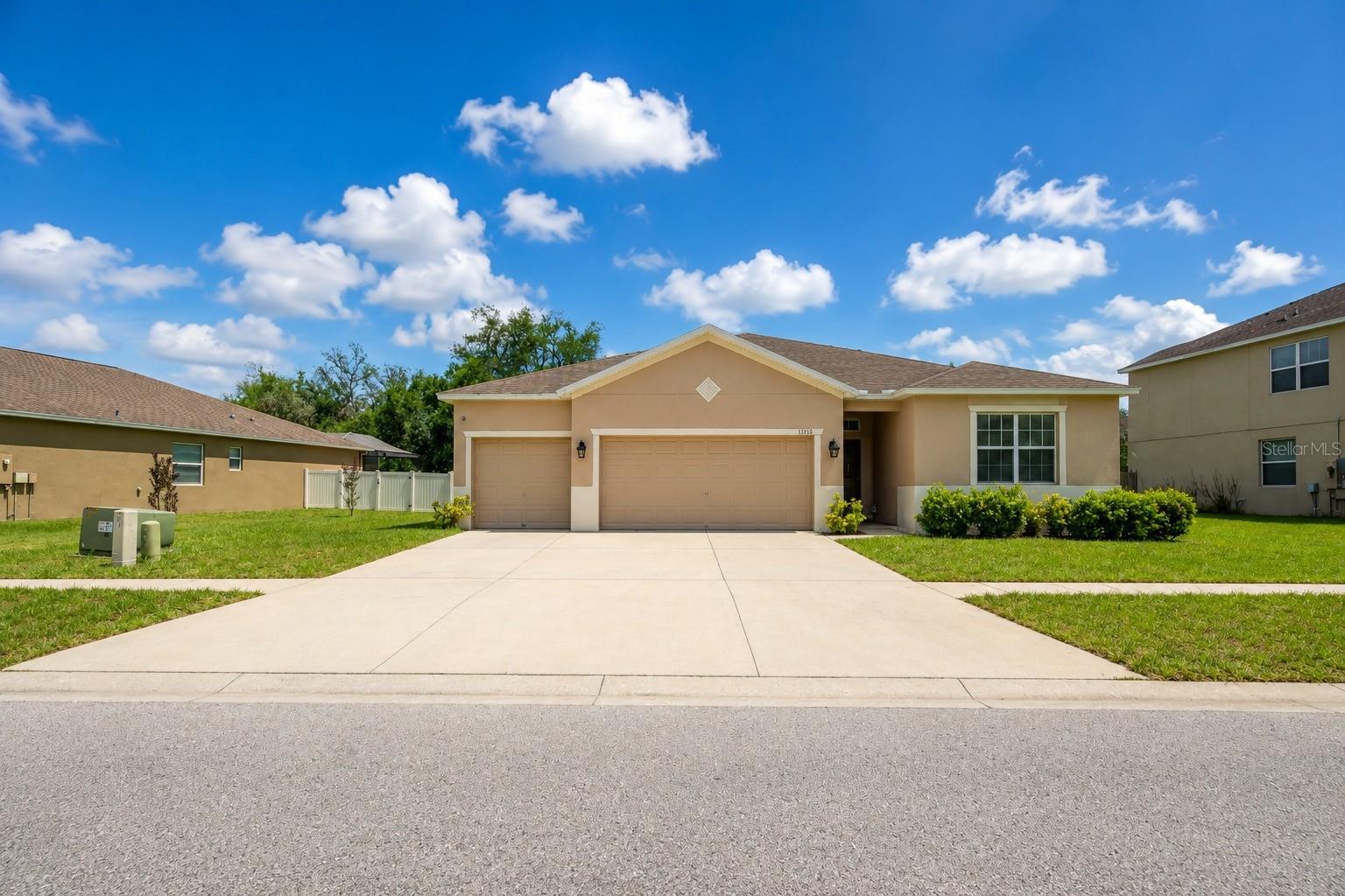 13842 BEE TREE CT — photo 2