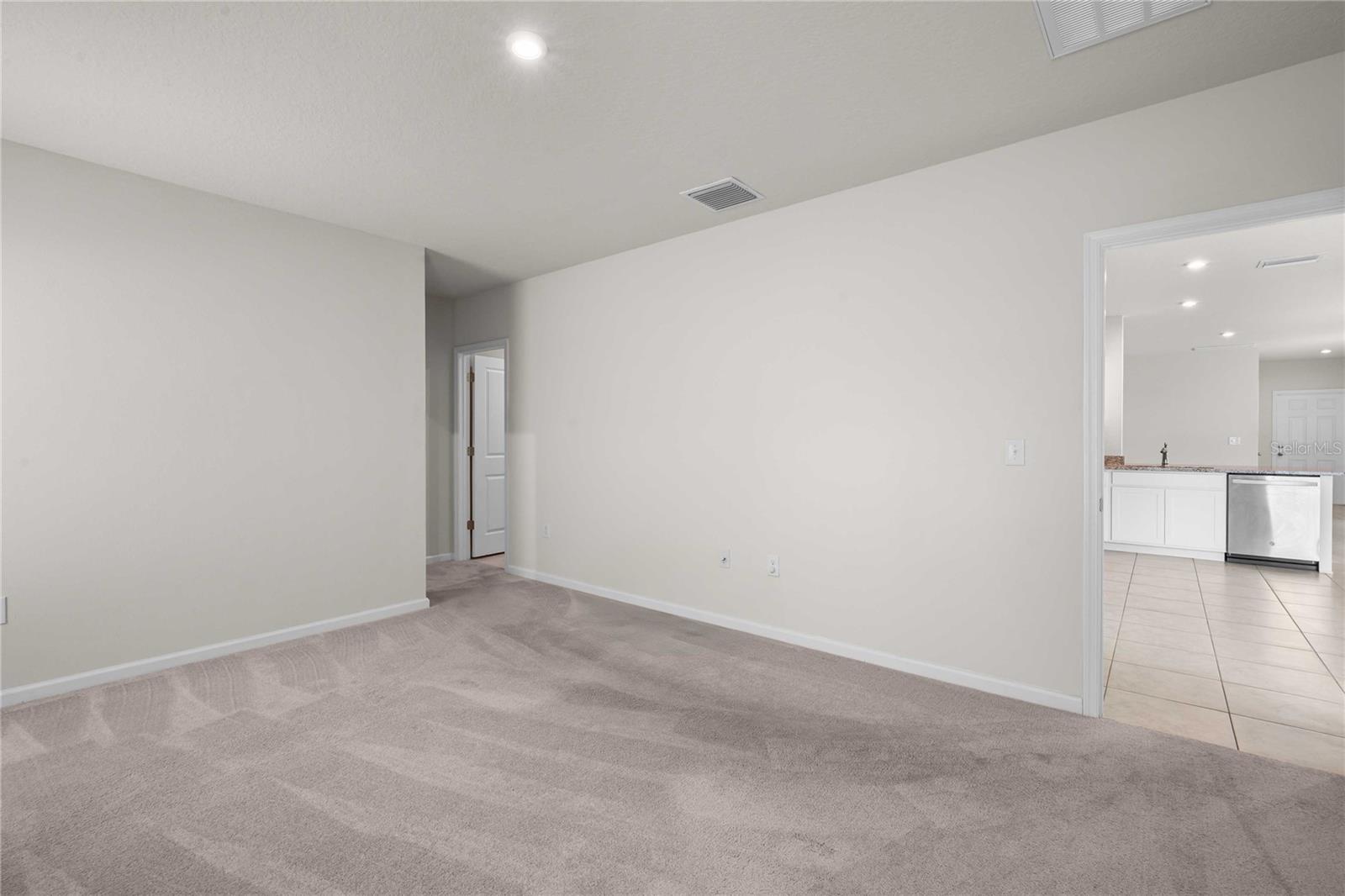 35155 JOMAR AVE — photo 15