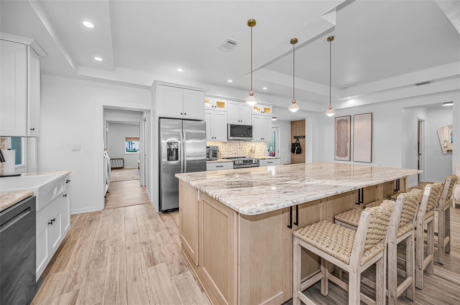 16353 REDINGTON DR — photo 31