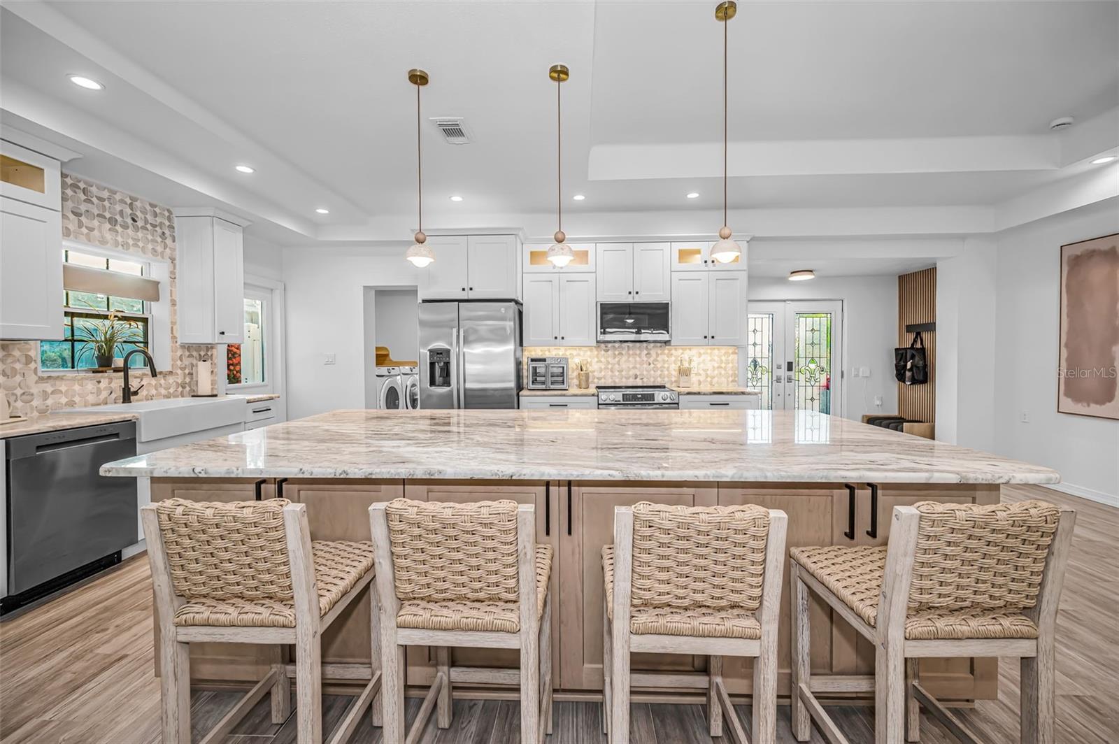 16353 REDINGTON DR — photo 33