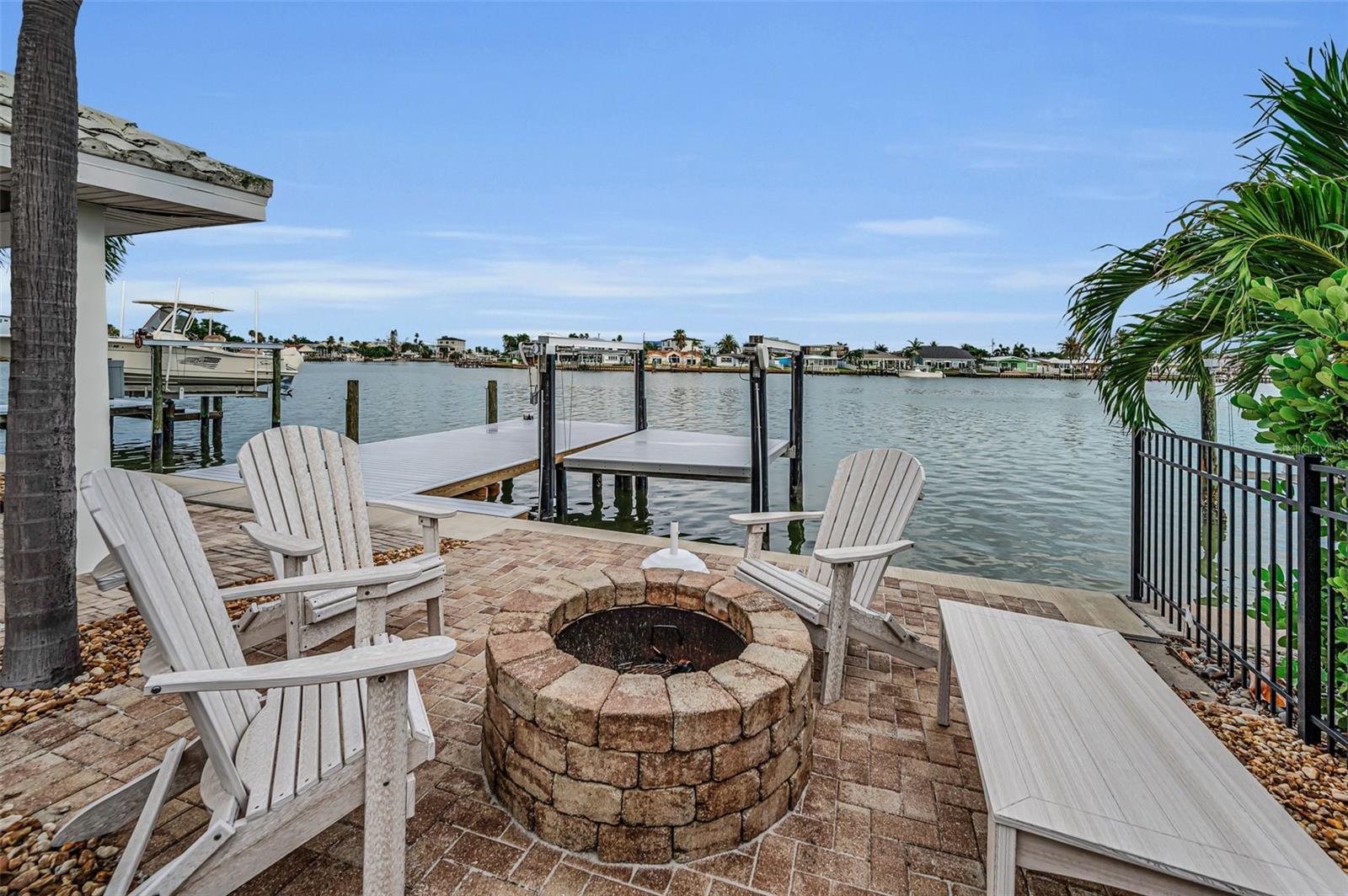 16353 REDINGTON DR — photo 87
