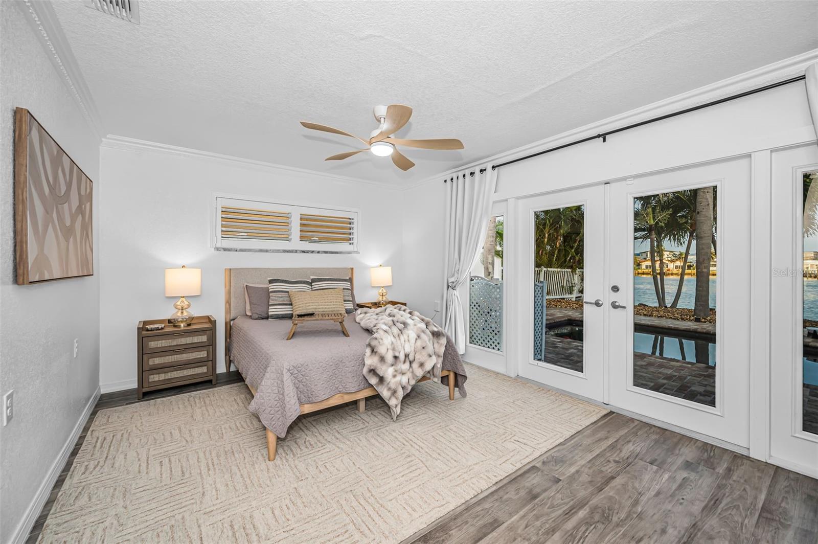 16353 REDINGTON DR — photo 34