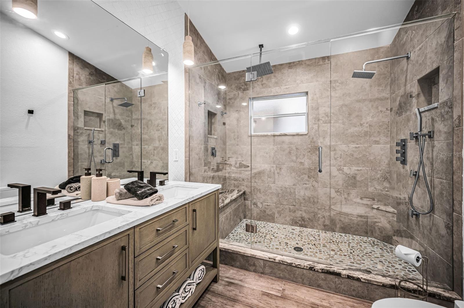 16353 REDINGTON DR — photo 39