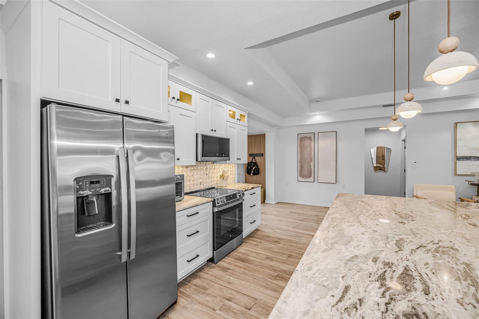 16353 REDINGTON DR — photo 26