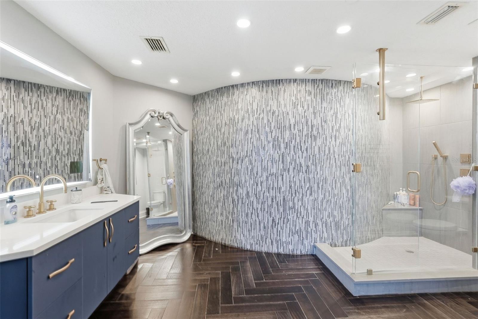 100 BEACH DR NE #1900 — photo 26