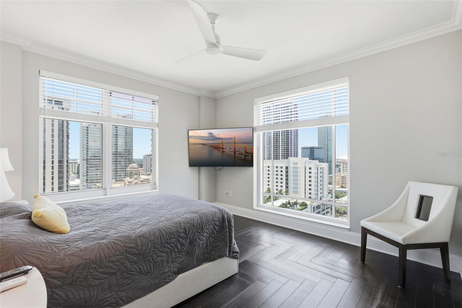 100 BEACH DR NE #1900 — photo 21