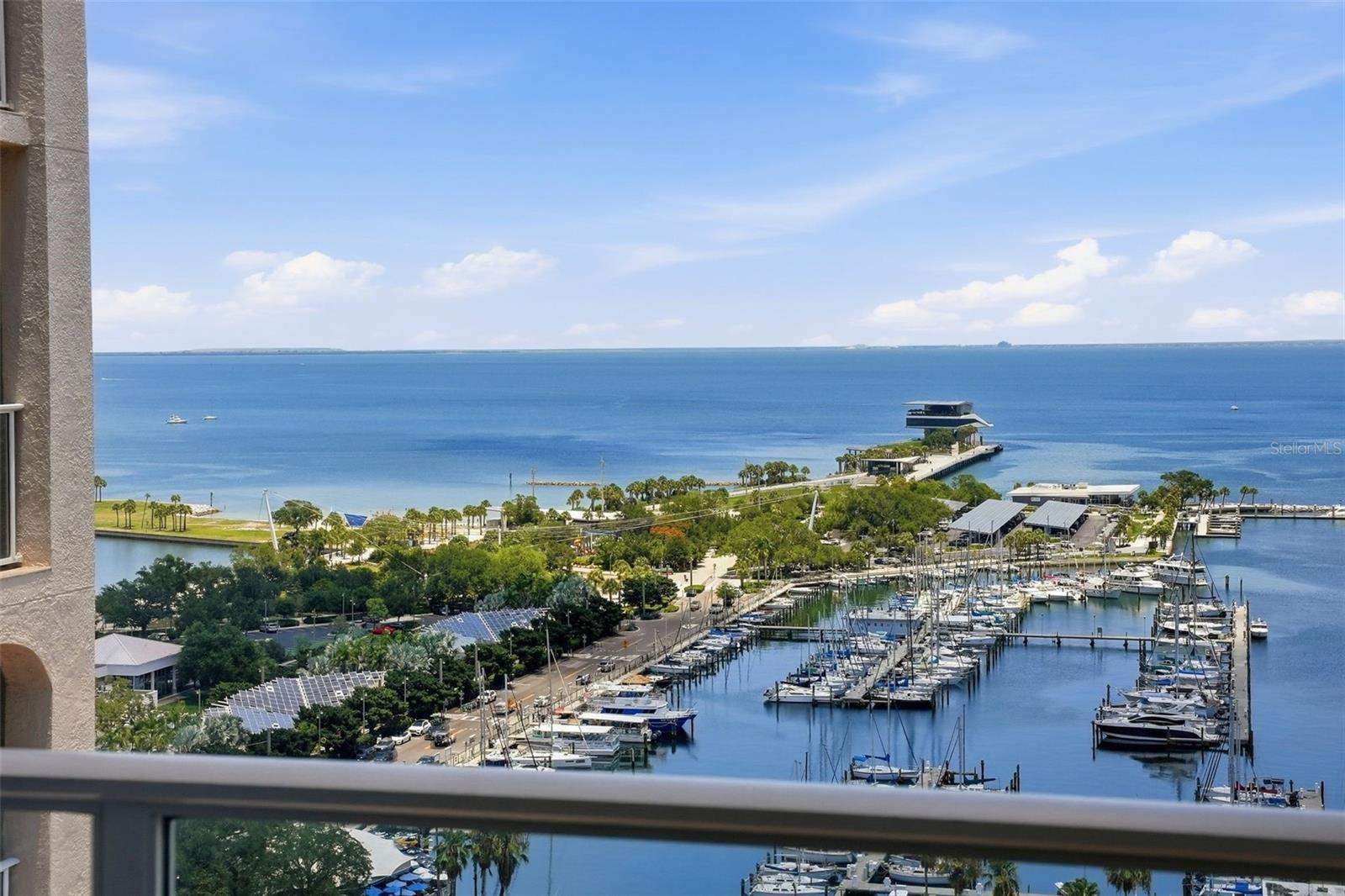 100 BEACH DR NE #1900 — photo 3