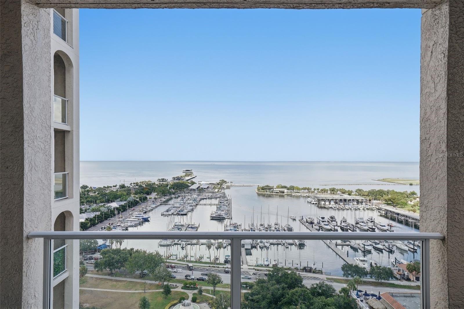 100 BEACH DR NE #1900 — photo 20