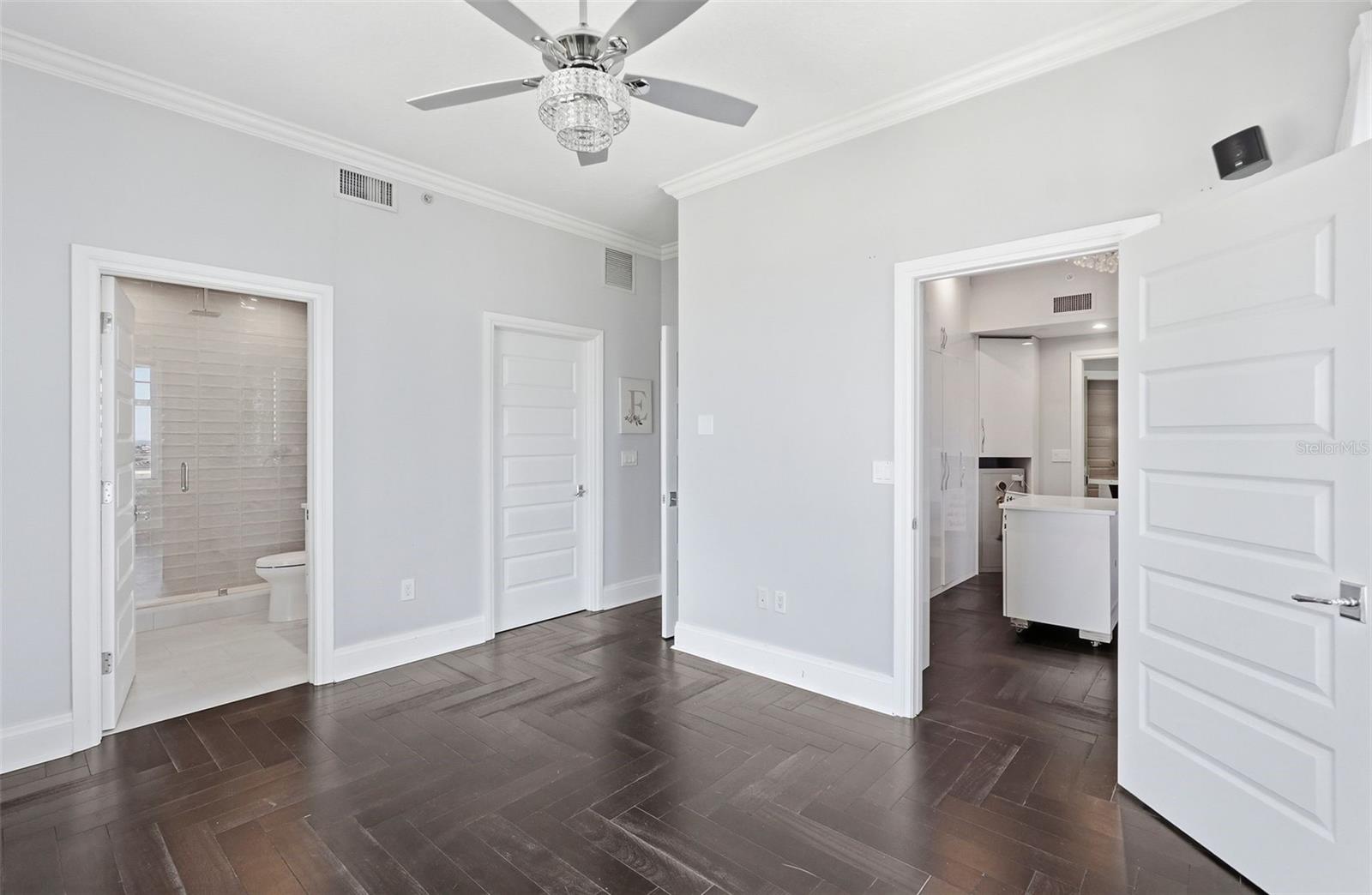 100 BEACH DR NE #1900 — photo 35