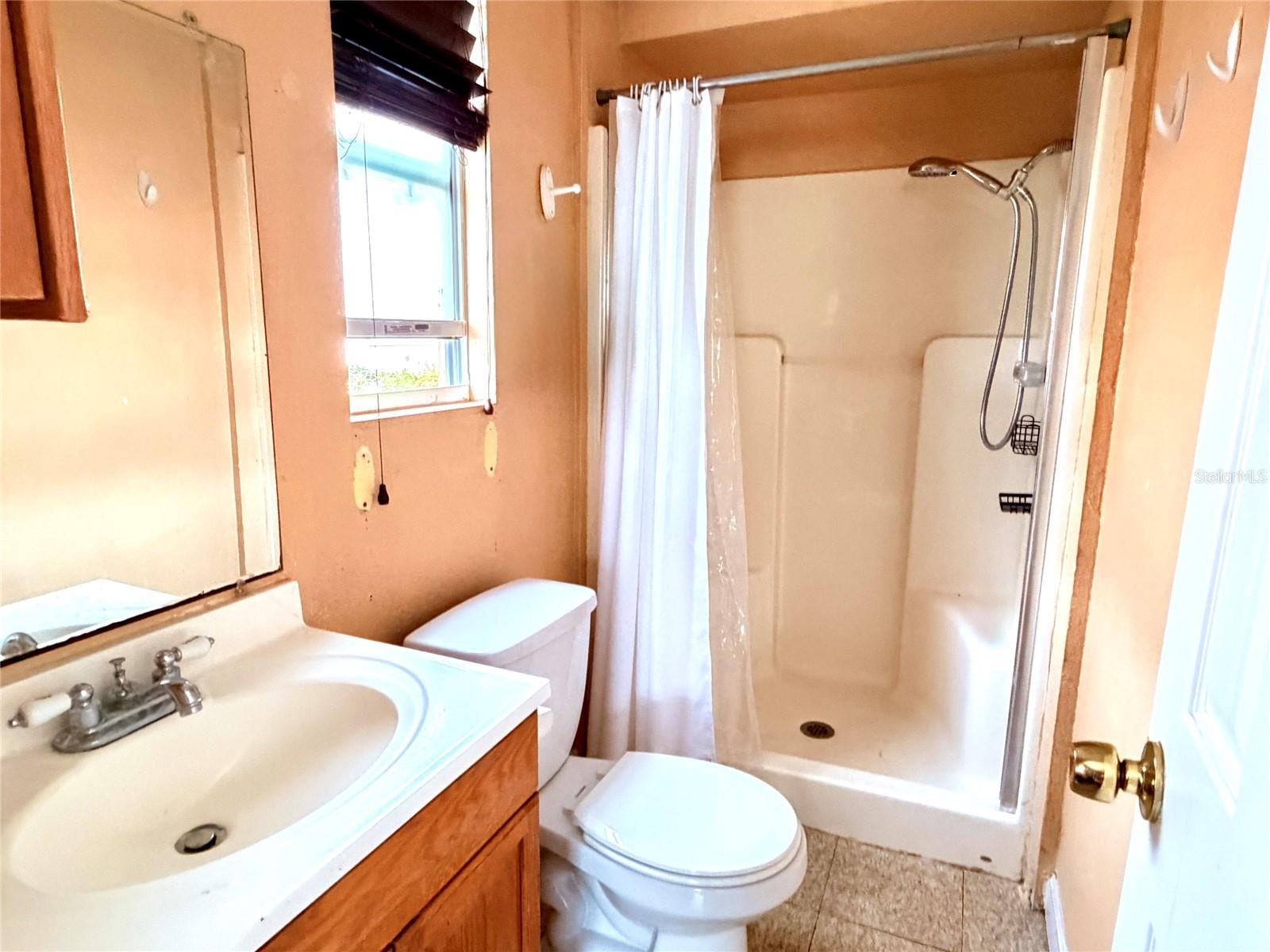 3306 W BURKE ST — photo 27