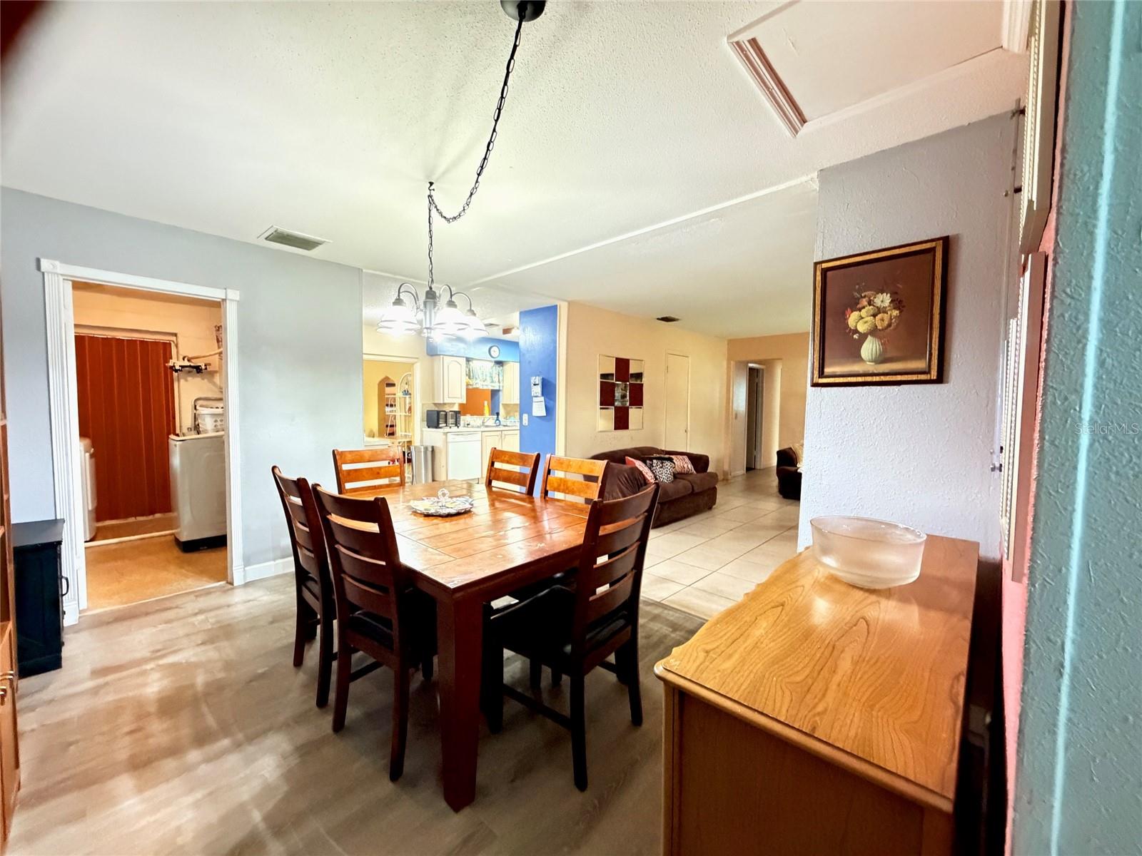 3306 W BURKE ST — photo 13