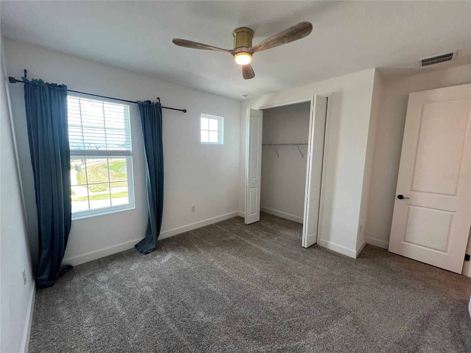 931 SIGNET DR — photo 16