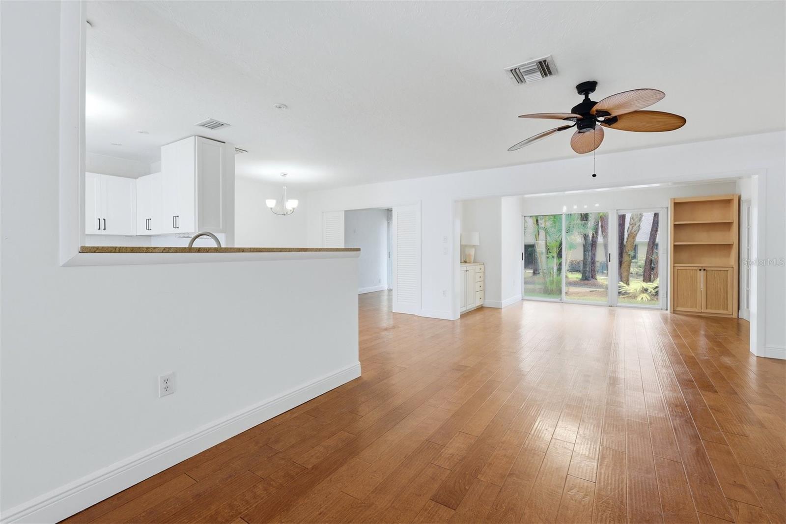5273 VILLA MAJORCA CT #25 — photo 12