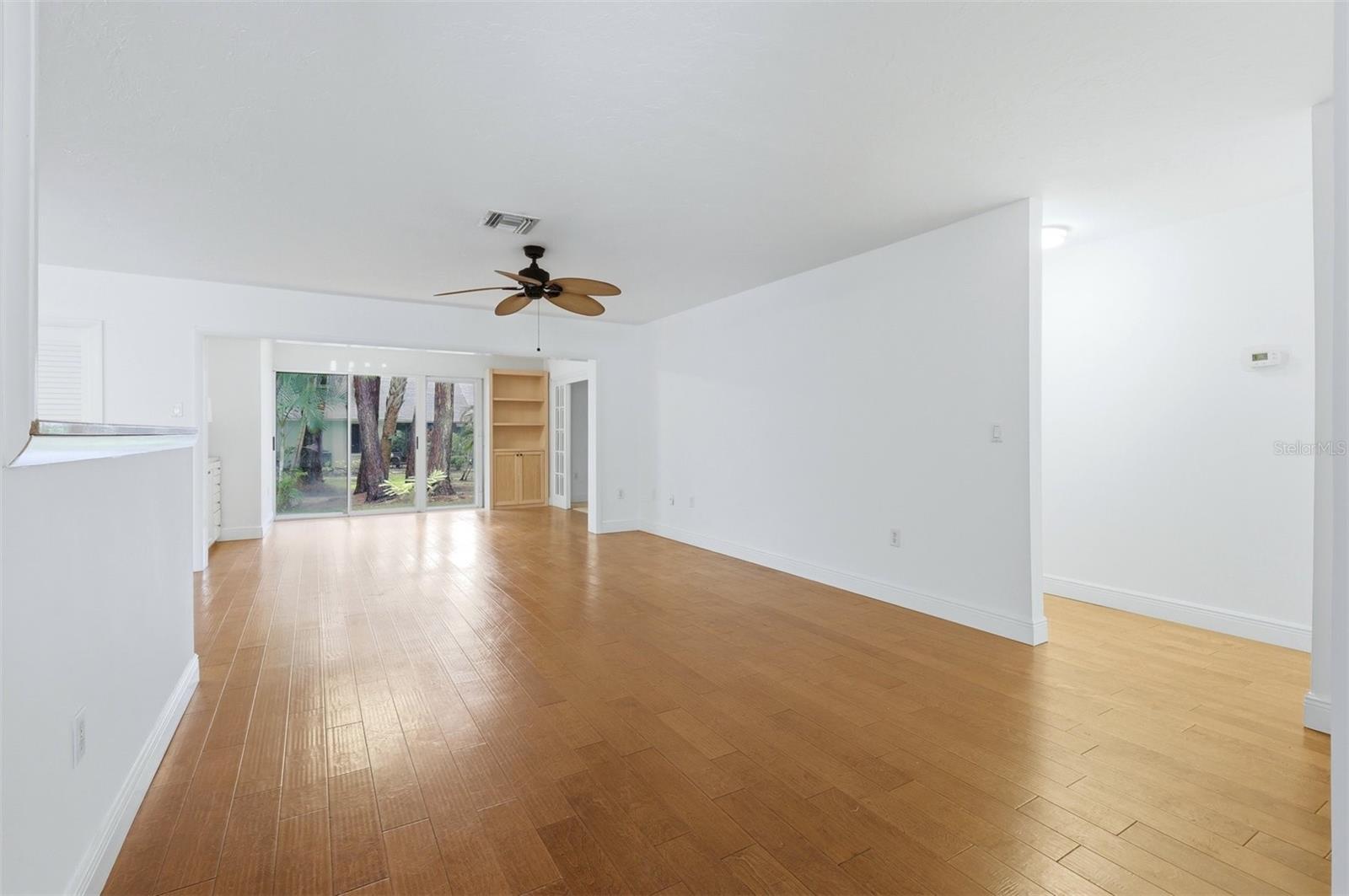 5273 VILLA MAJORCA CT #25 — photo 11