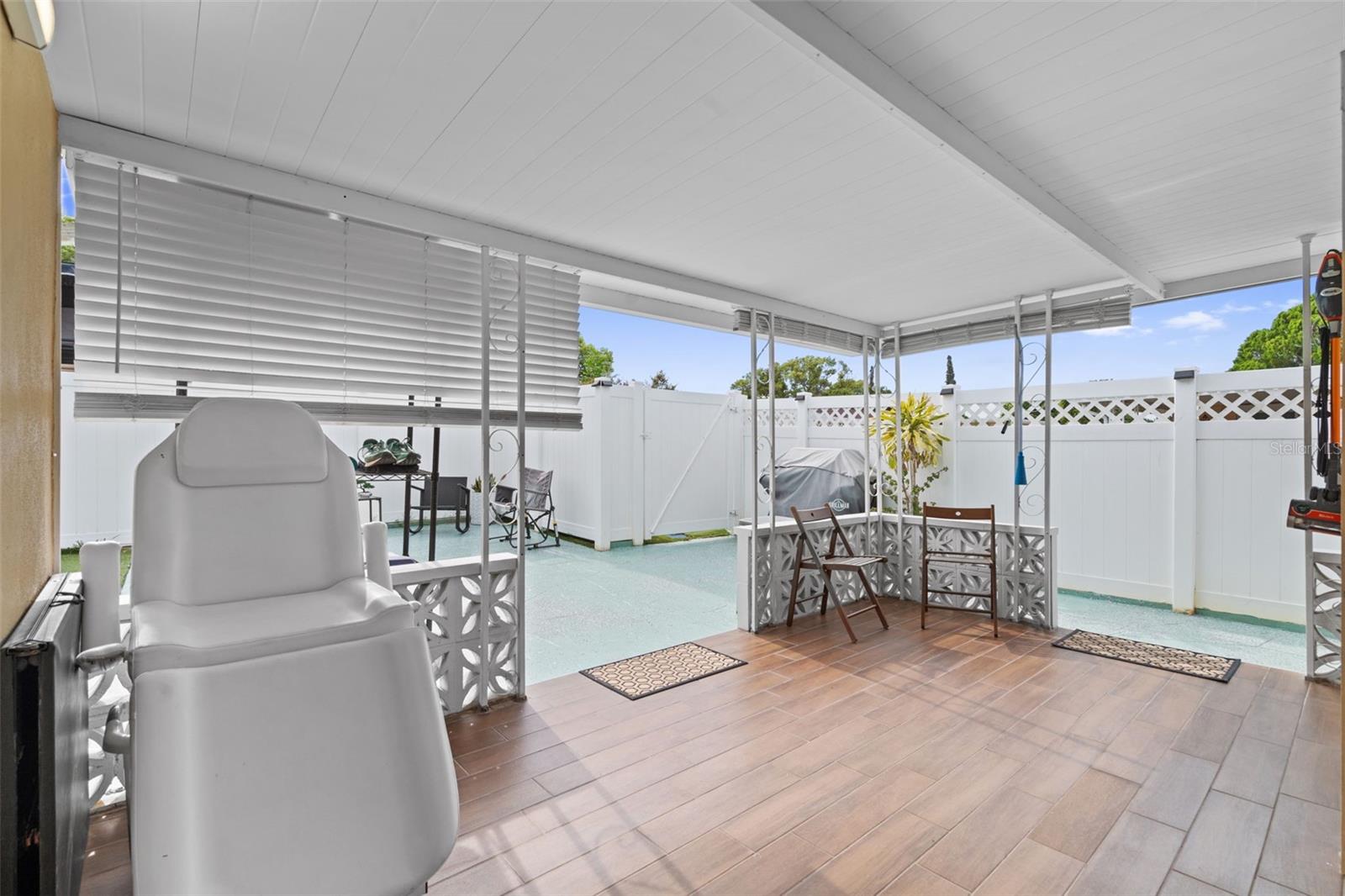 3619 QUINTEN DR — photo 14