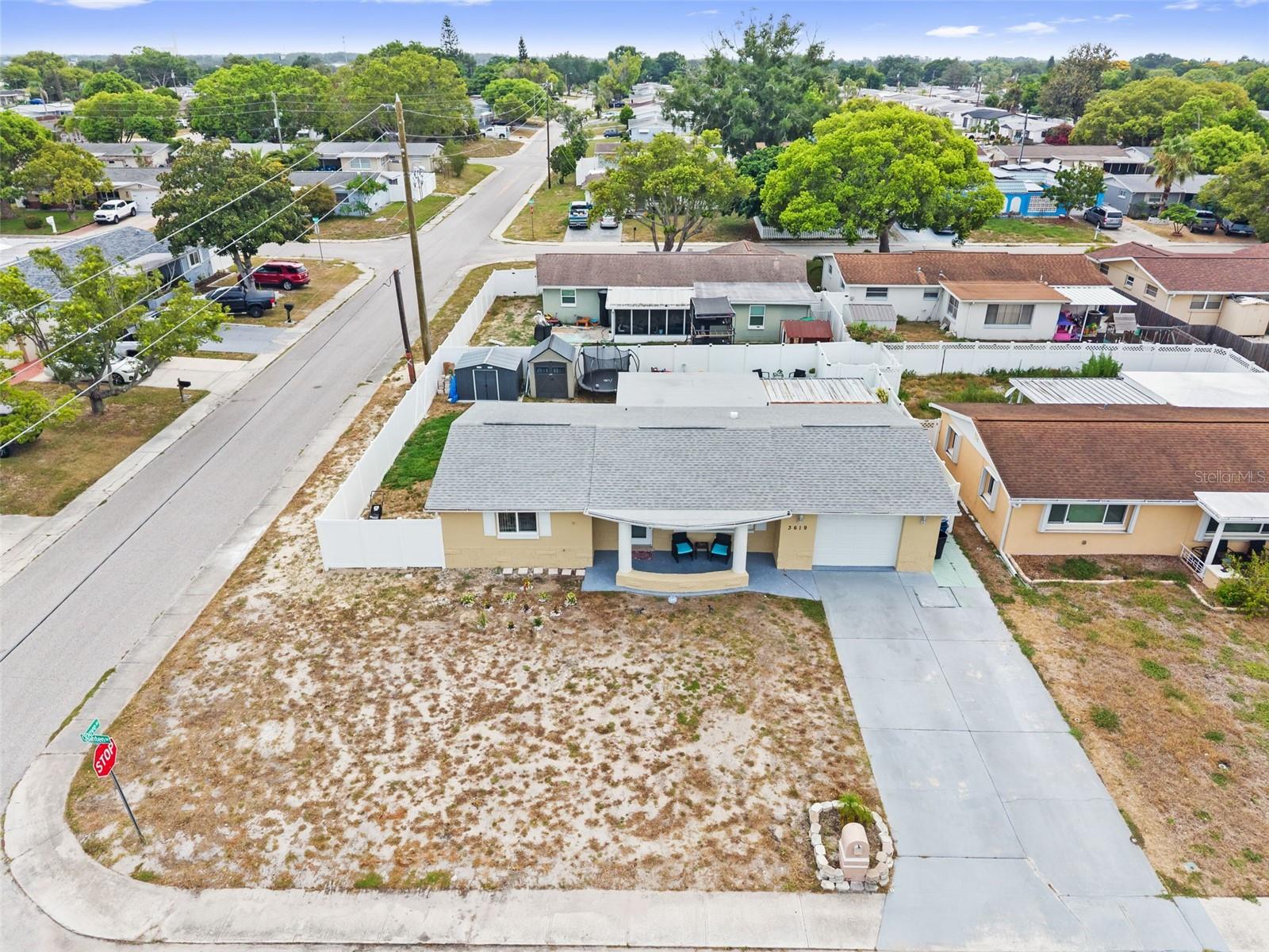 3619 QUINTEN DR — photo 37