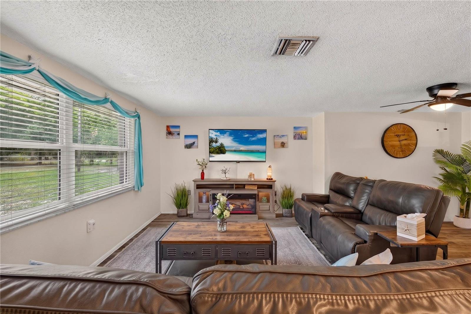 13129 FILBERT ST — photo 9