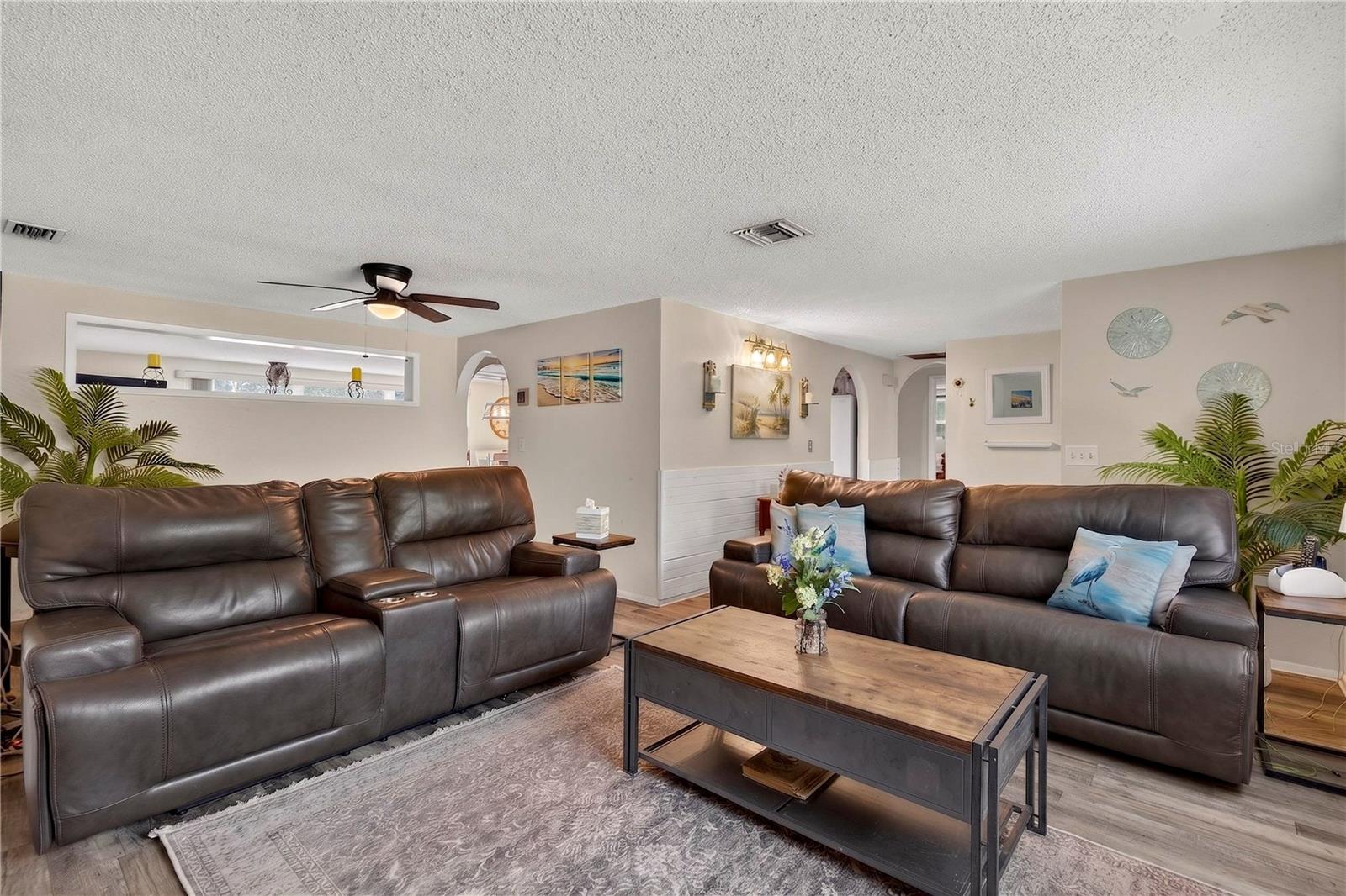13129 FILBERT ST — photo 2