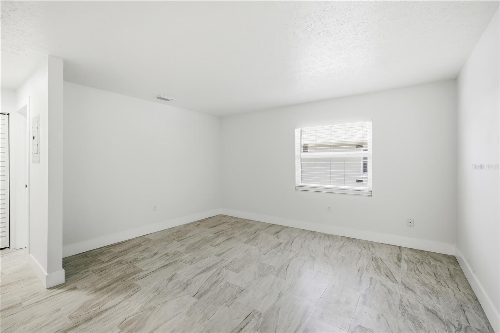 7309 N HUTTON PL #D — photo 11