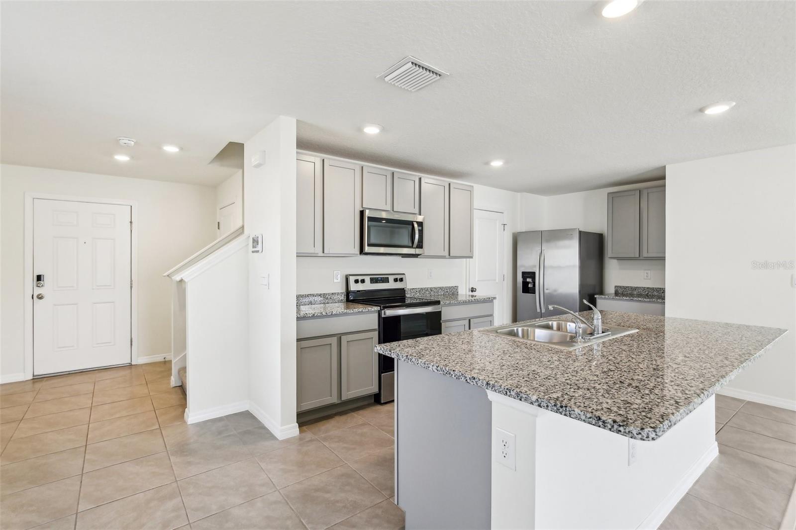 36557 NIGHT STRAWBERRY CT — photo 11