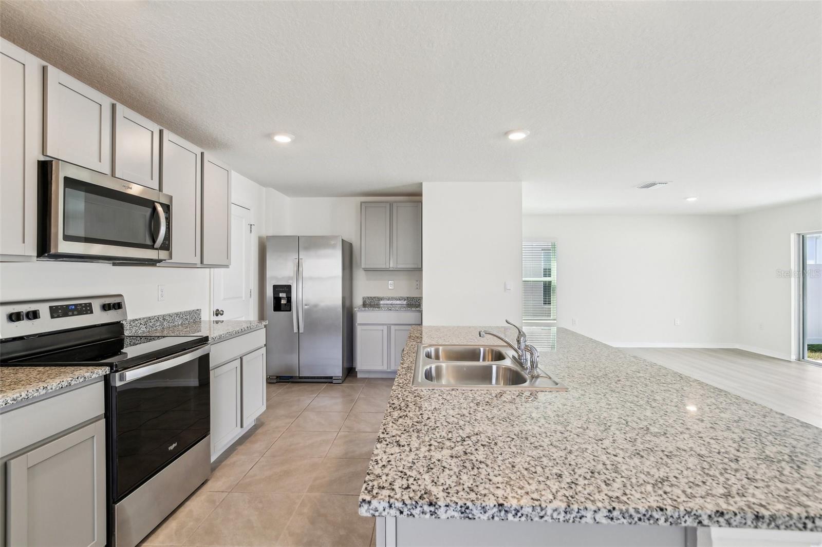 36557 NIGHT STRAWBERRY CT — photo 14