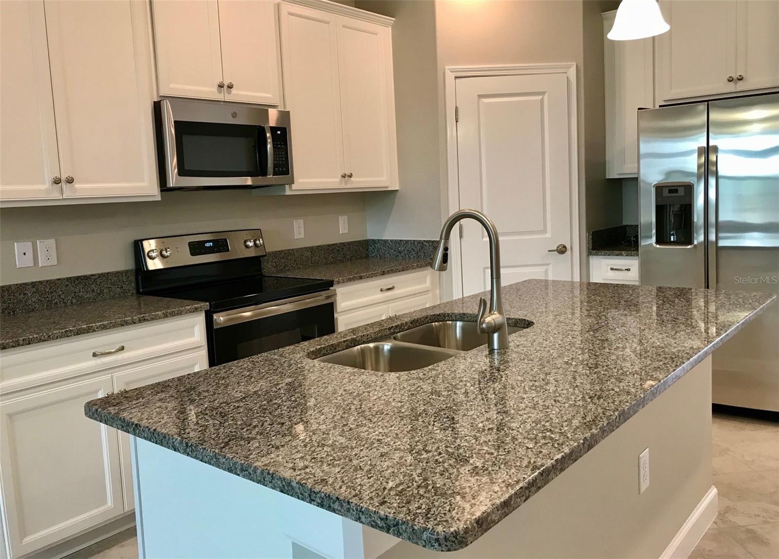 18672 NOBLE CASPIAN DR — photo 8