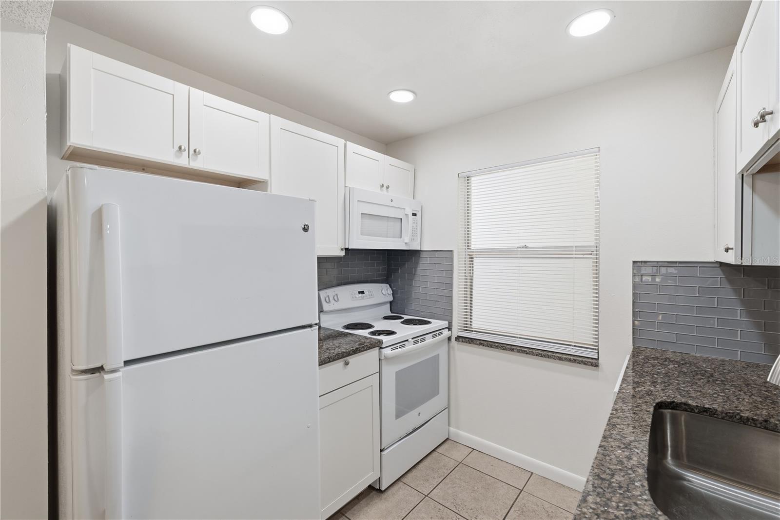 2438 ENTERPRISE RD #20 — photo 8