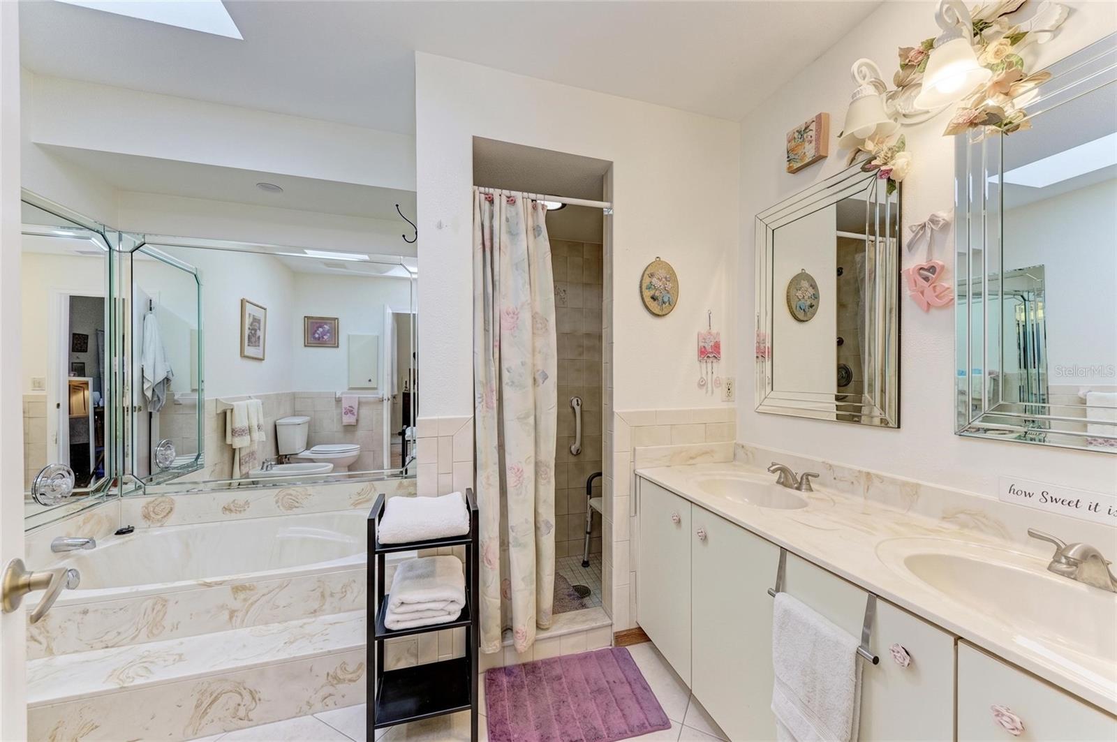 2147 FLORIBANNA ST — photo 10