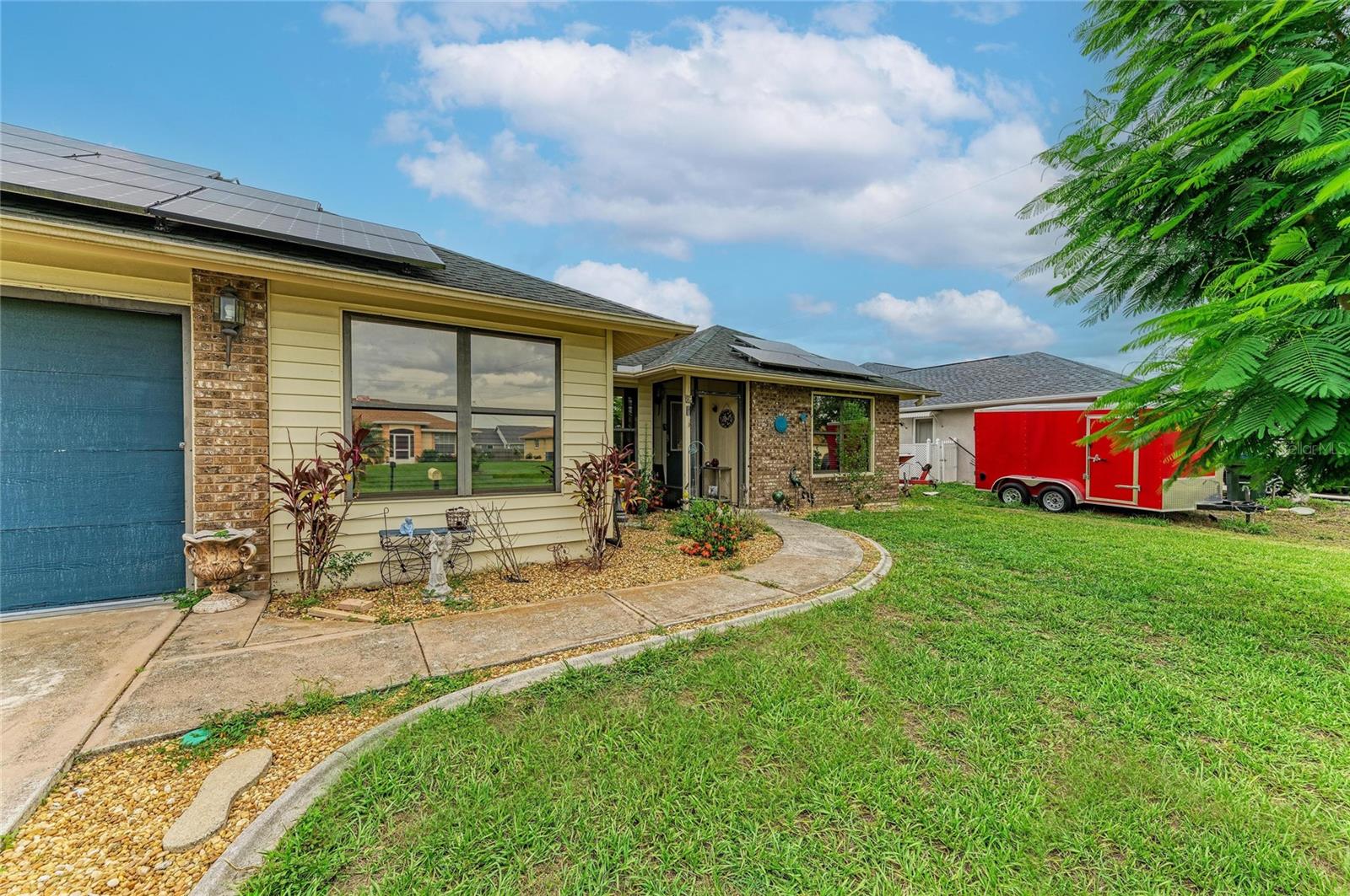 2147 FLORIBANNA ST — photo 2