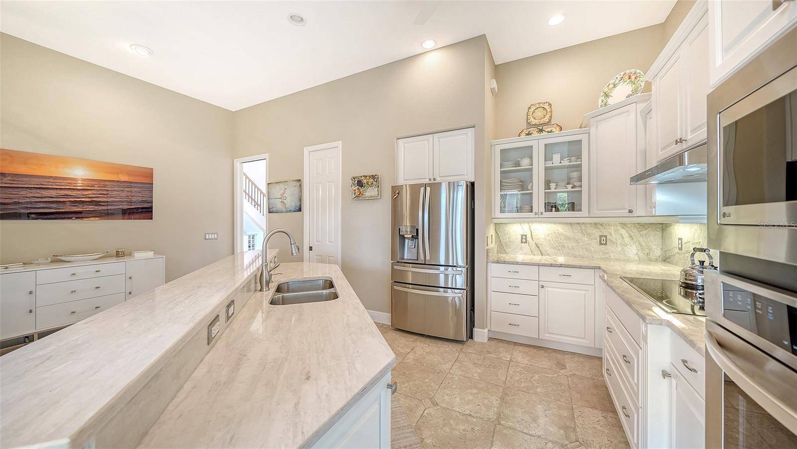 657 HALYARD LN — photo 8