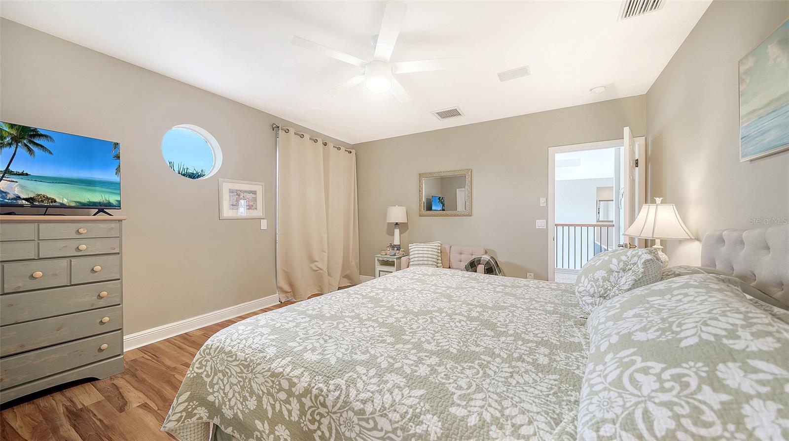 657 HALYARD LN — photo 18