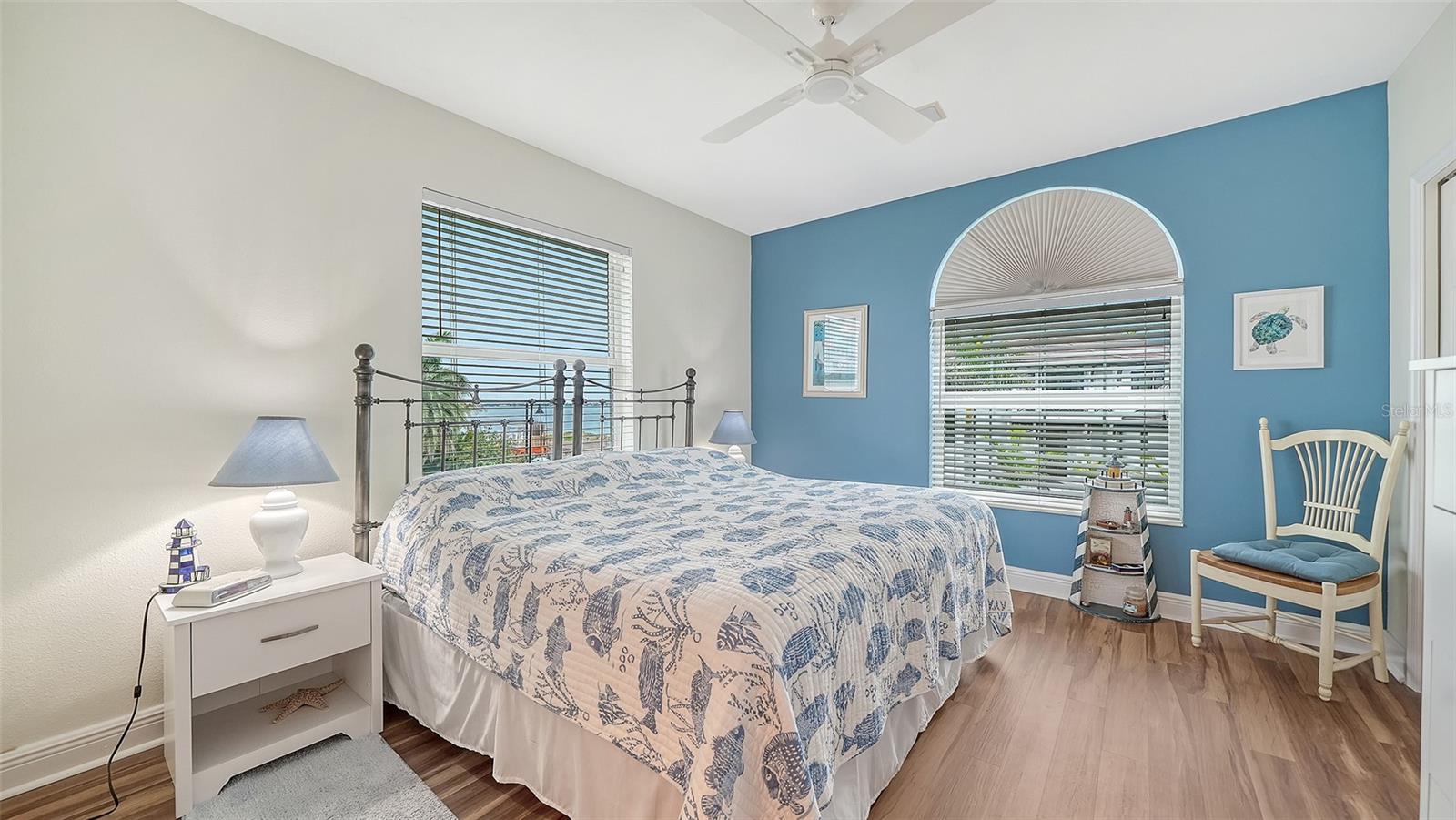 657 HALYARD LN — photo 19