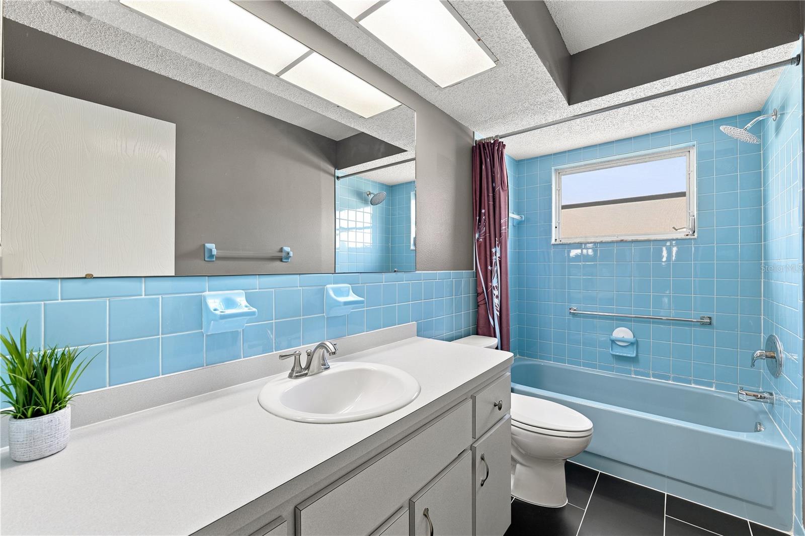 7819 ROYAL STEWART DR — photo 32