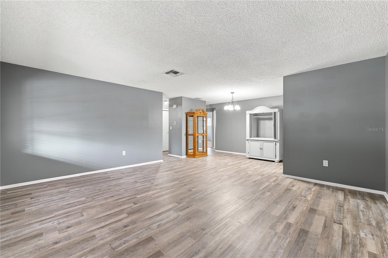 7819 ROYAL STEWART DR — photo 7