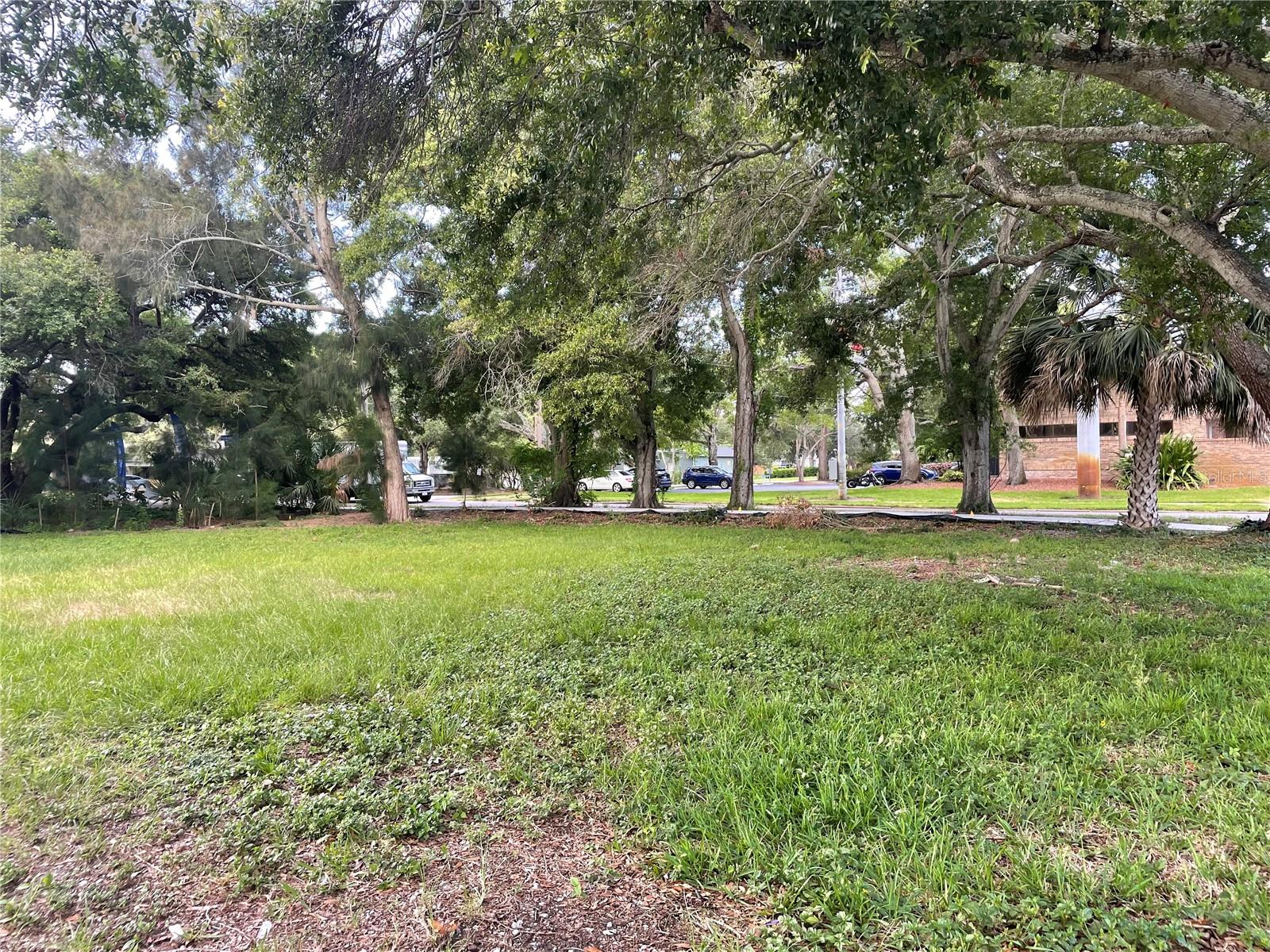 PINELLAS ST — photo 3