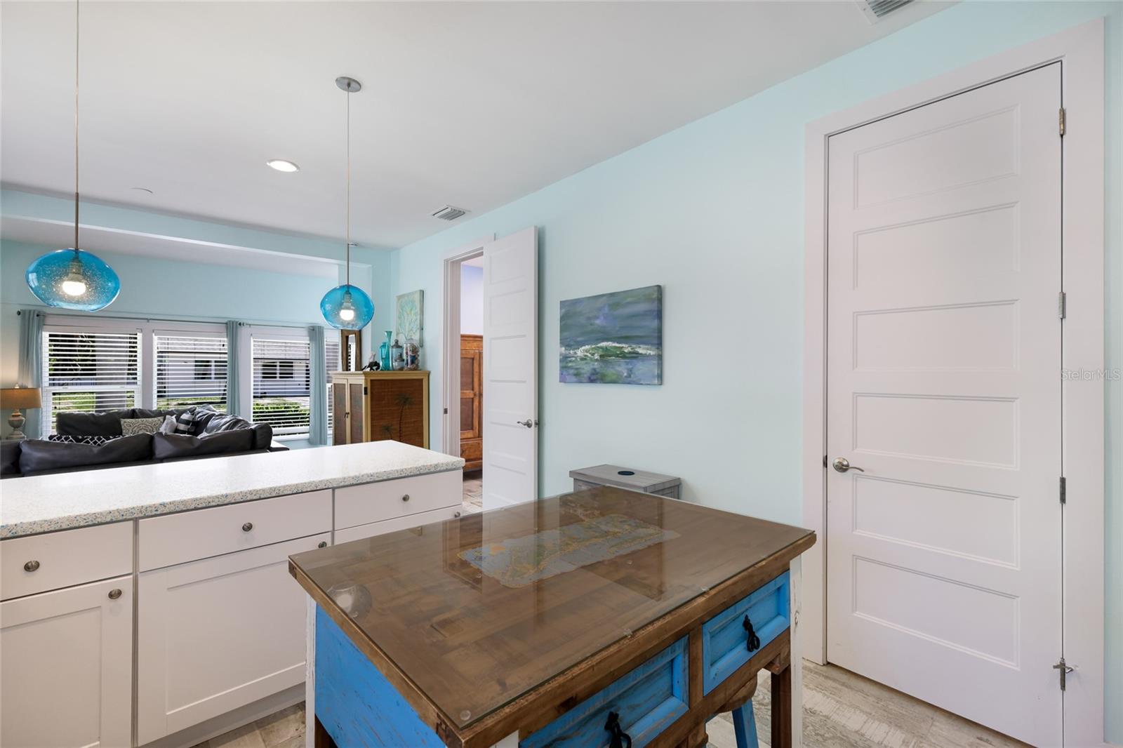 504 SPRING AVE — photo 15