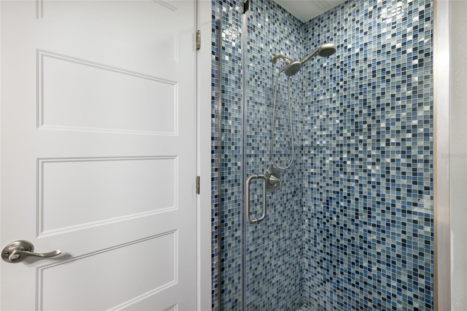 504 SPRING AVE — photo 20