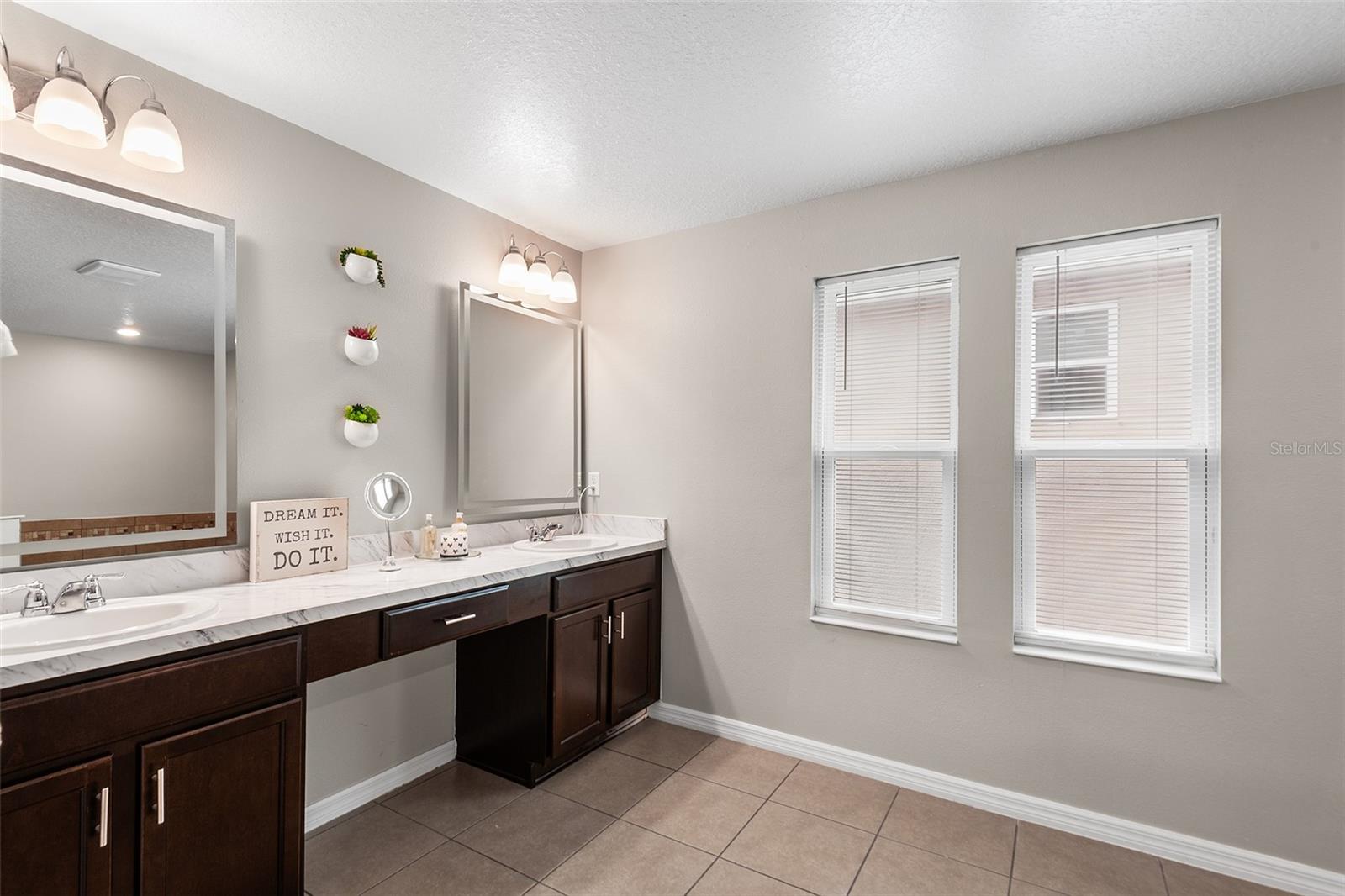 11309 BRIGHTON KNOLL LOOP — photo 13