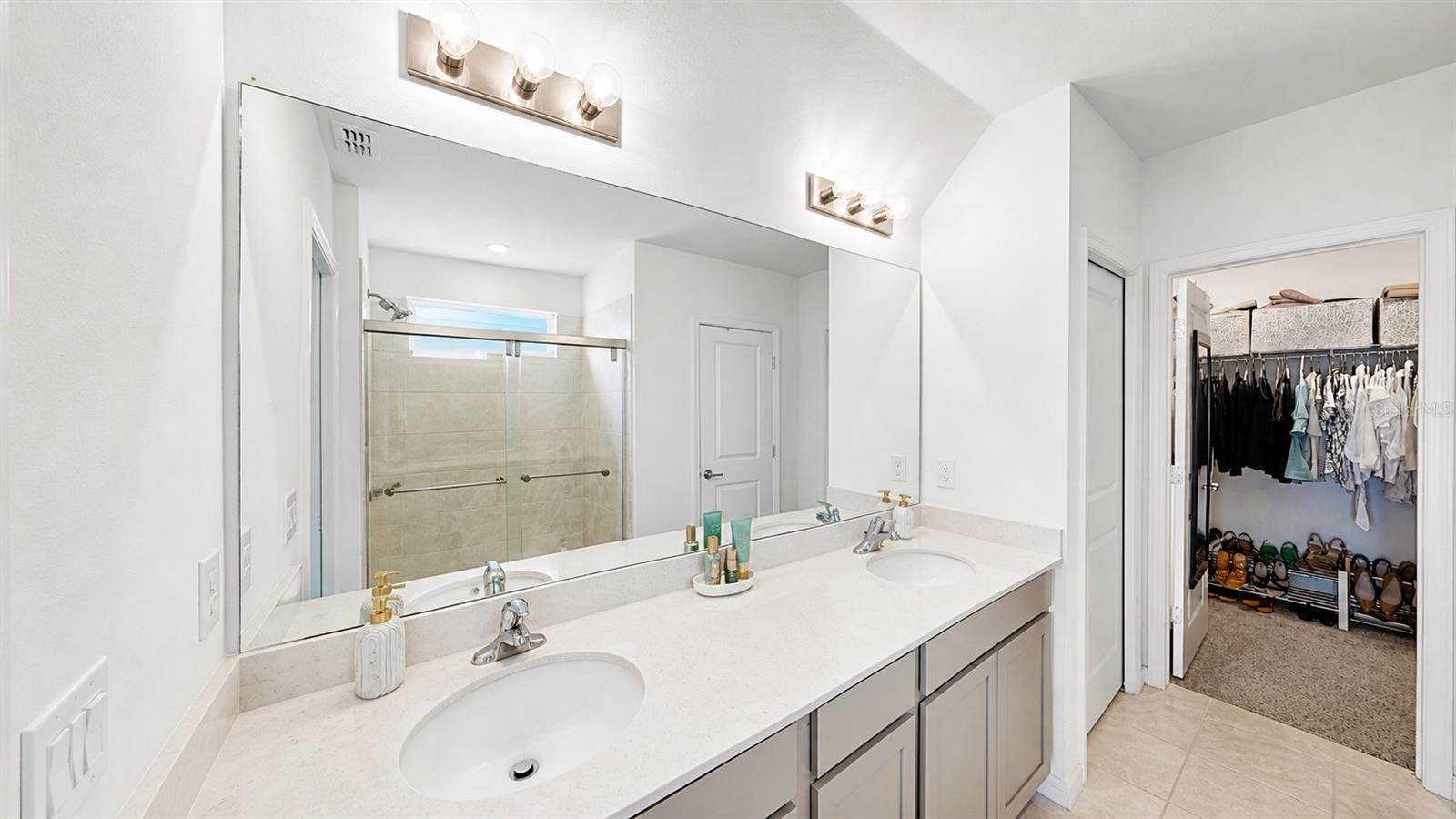 3884 CAPRI COAST DR — photo 10