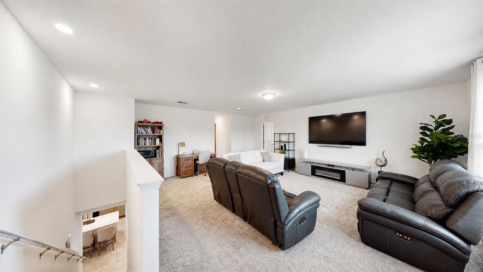 3884 CAPRI COAST DR — photo 13