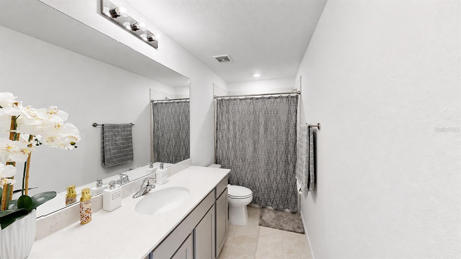 3884 CAPRI COAST DR — photo 18