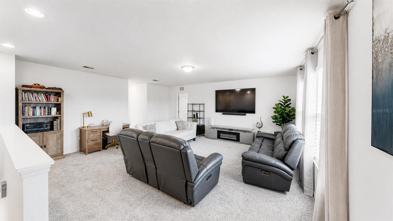 3884 CAPRI COAST DR — photo 14