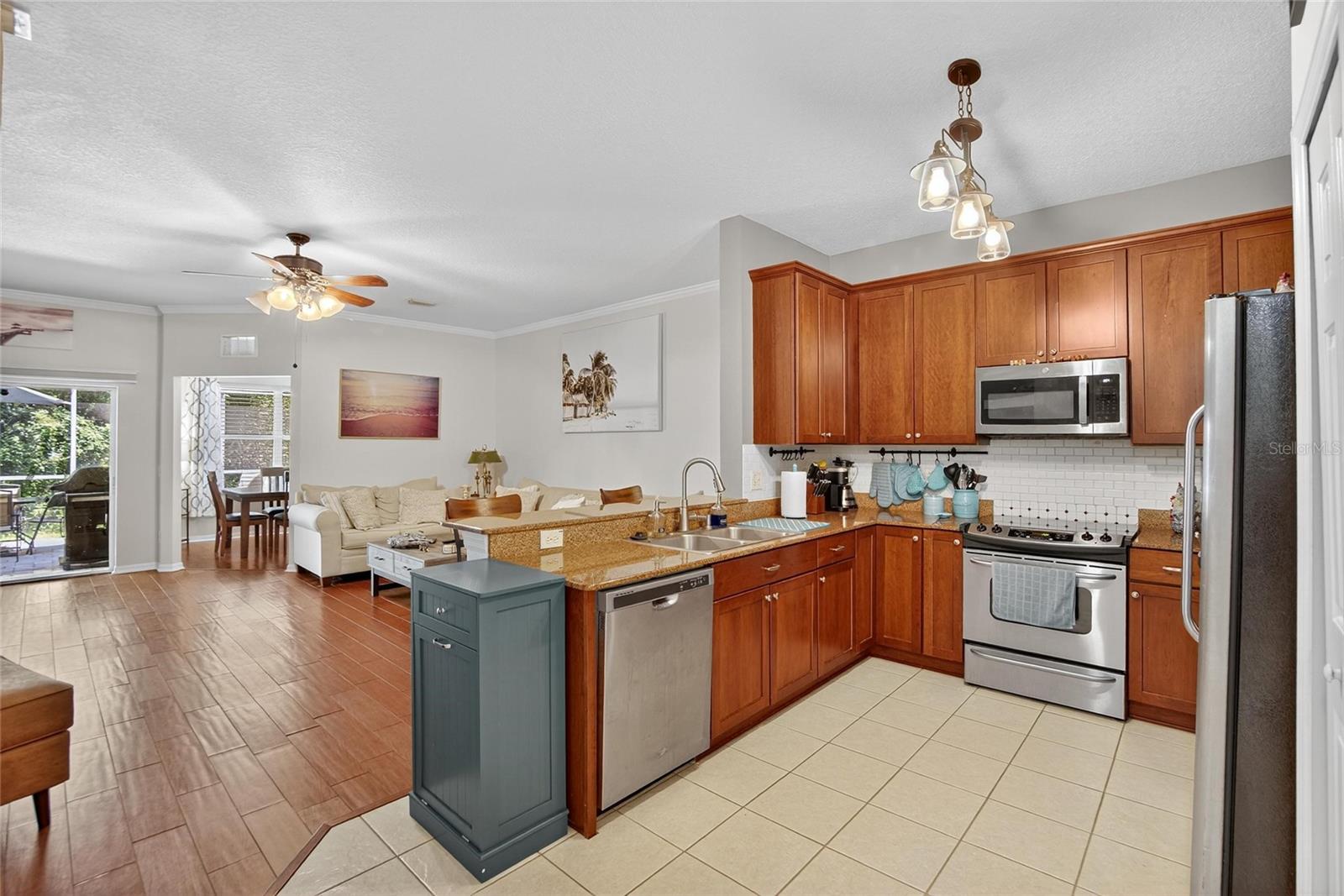 3006 GIRVAN DR — photo 10