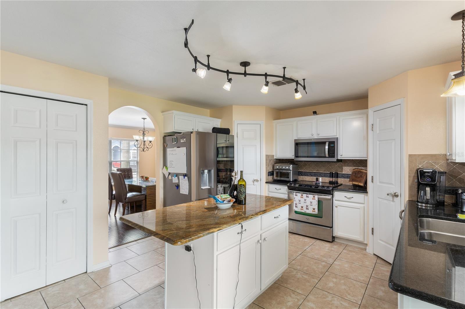 17017 TORVEST CT — photo 8