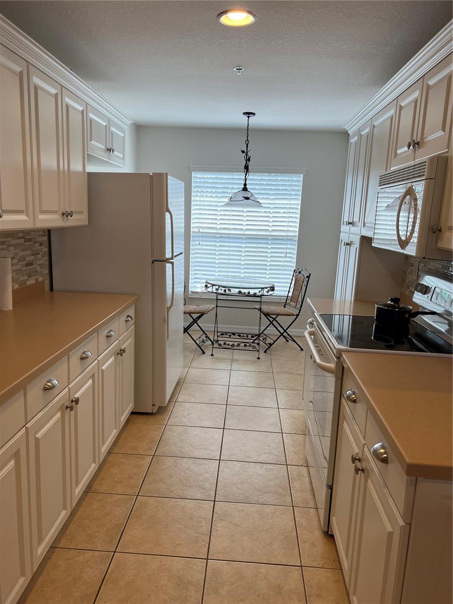 7060 STRAND CIR #7060 — photo 6